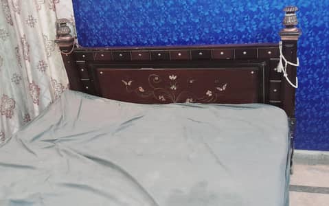 Wooden Double Bed Without Mattress
