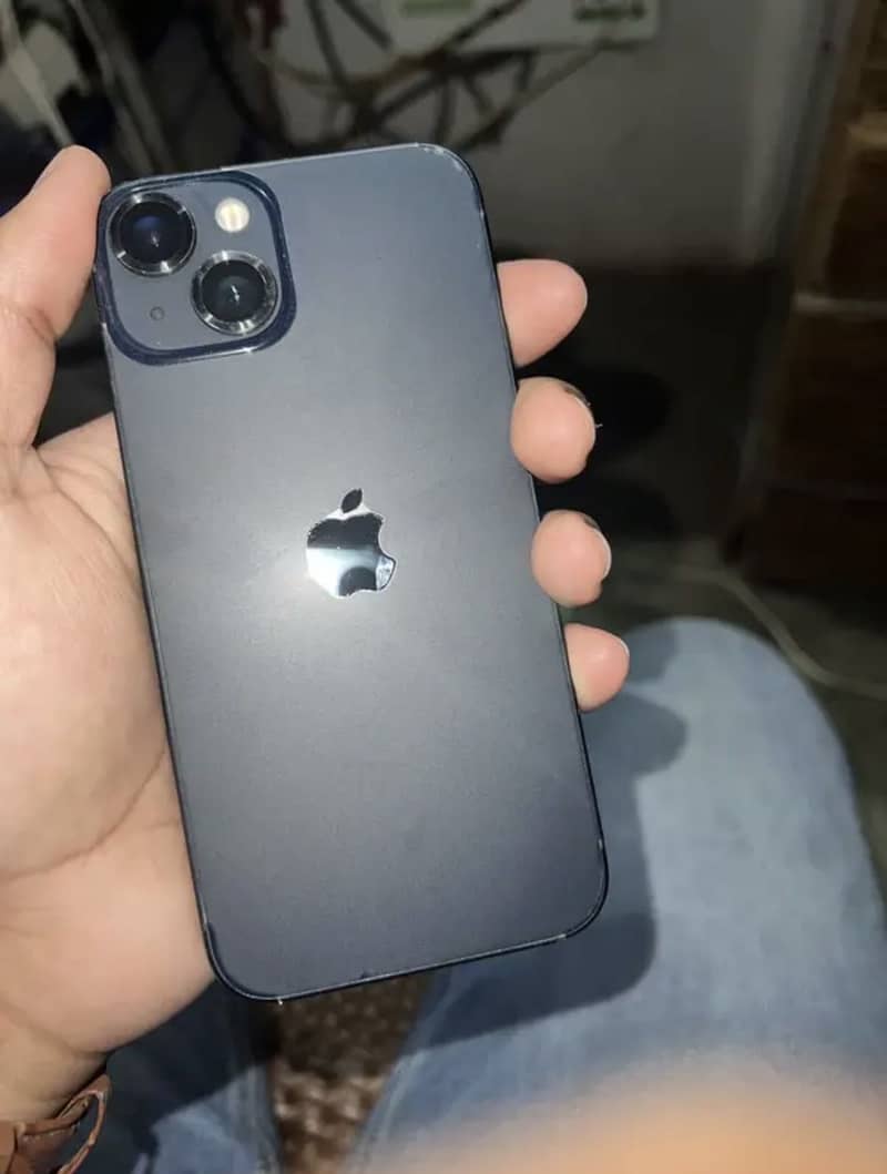 Apple iPhone 13 3