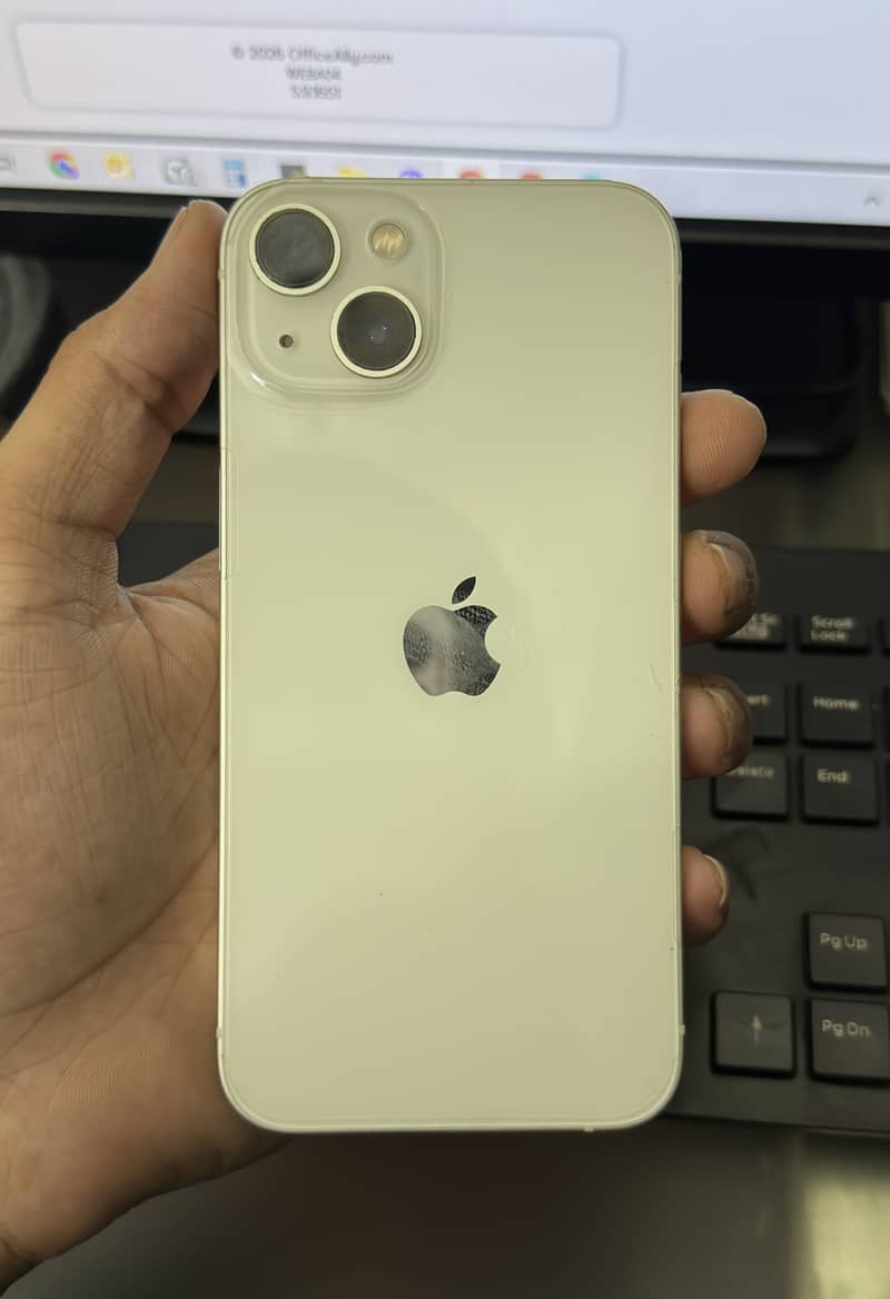 Apple iPhone 13 0