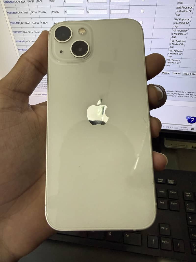 Apple iPhone 13 5