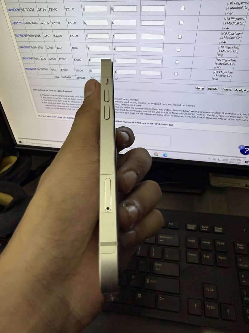 Apple iPhone 13 6
