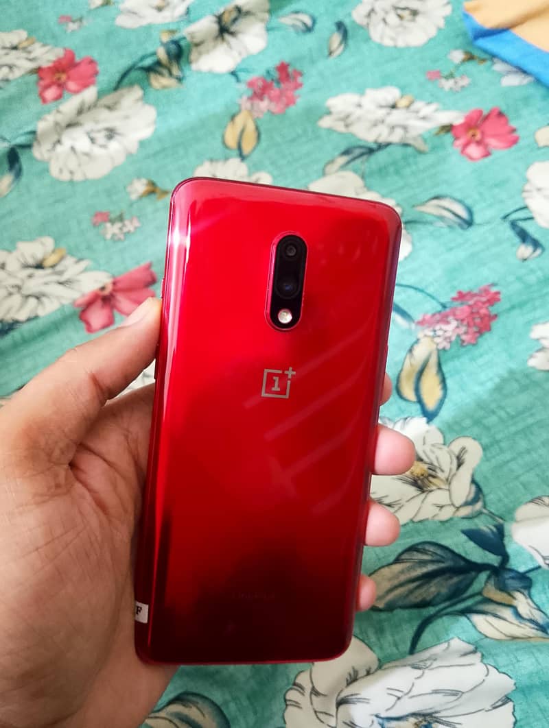One Plus 7 contact 0333-4950544 2
