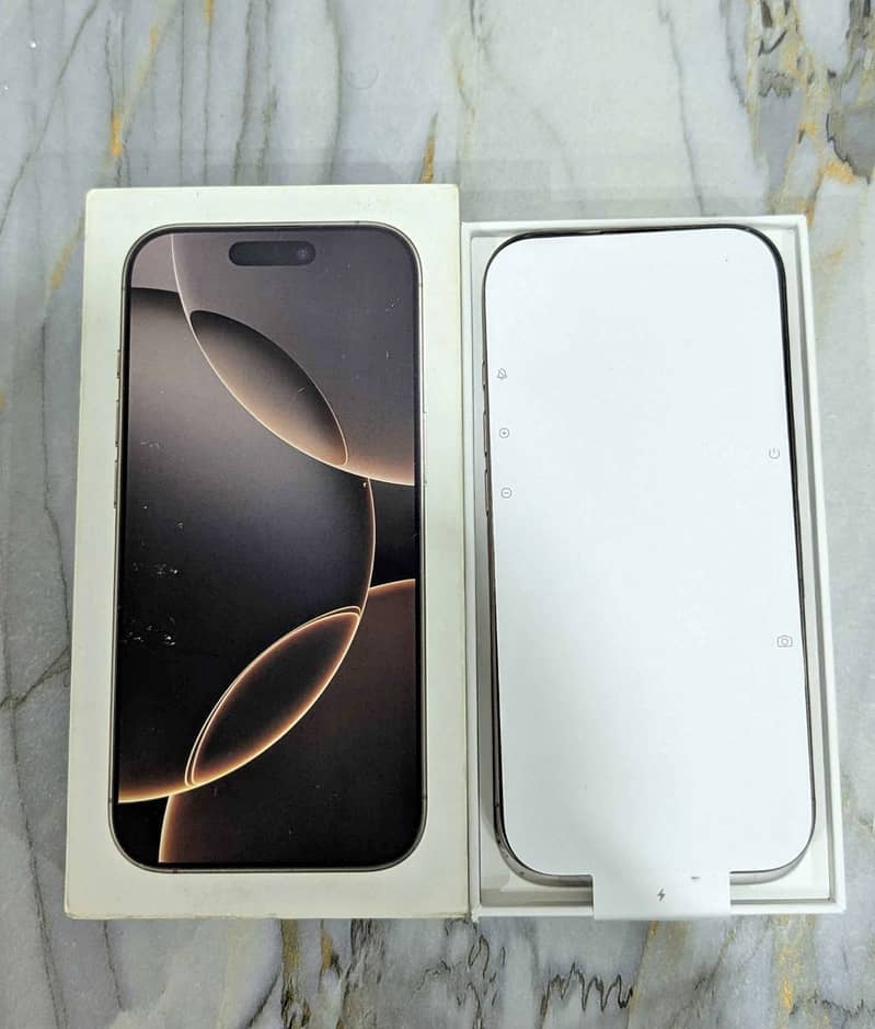 Apple iPhone 16 Pro 1