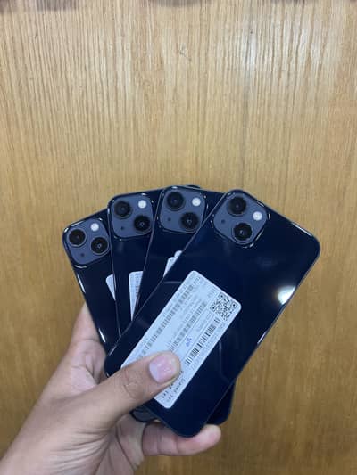 Apple iPhone 13