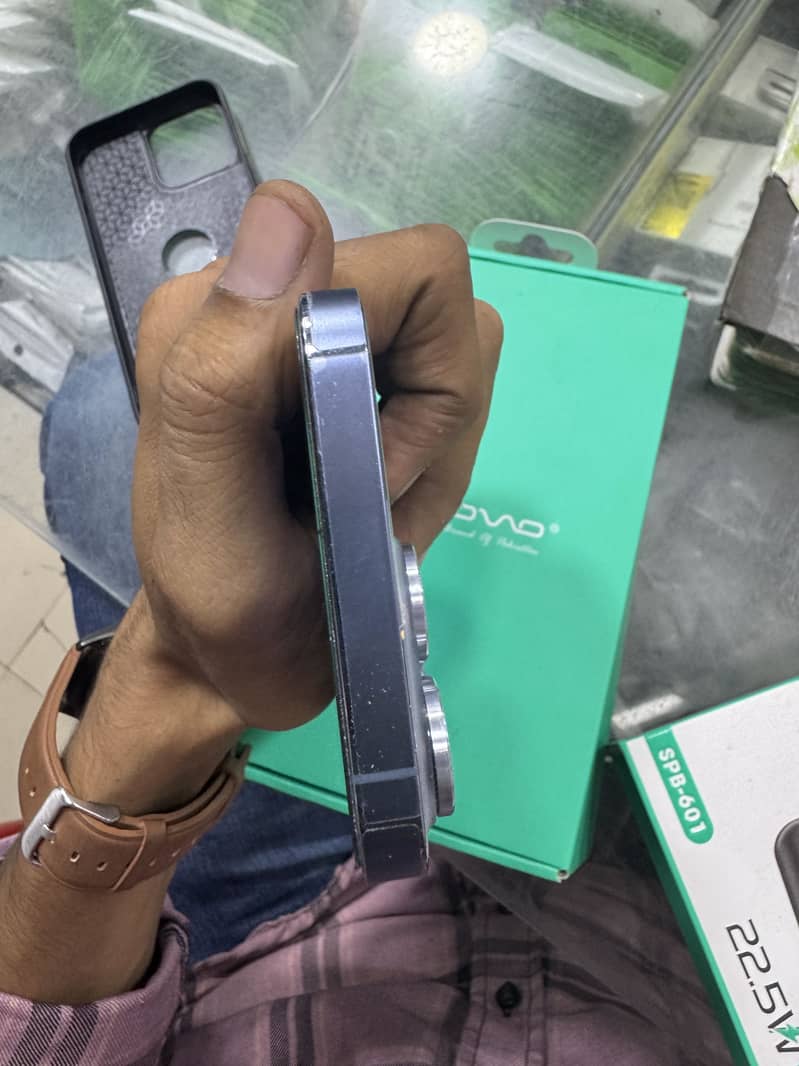 Apple iPhone 13 Pro 6