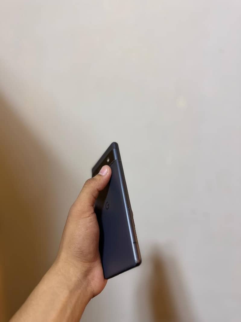 Google Pixel 7a 2