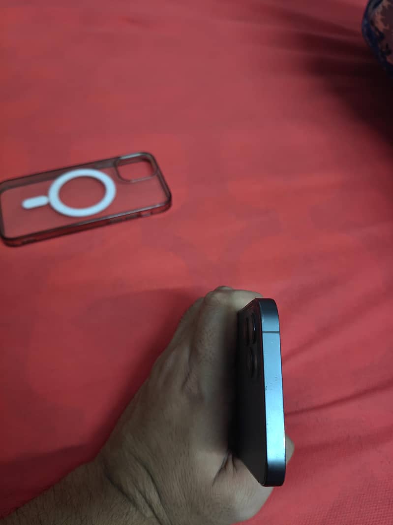 Apple iPhone 12 Pro 1