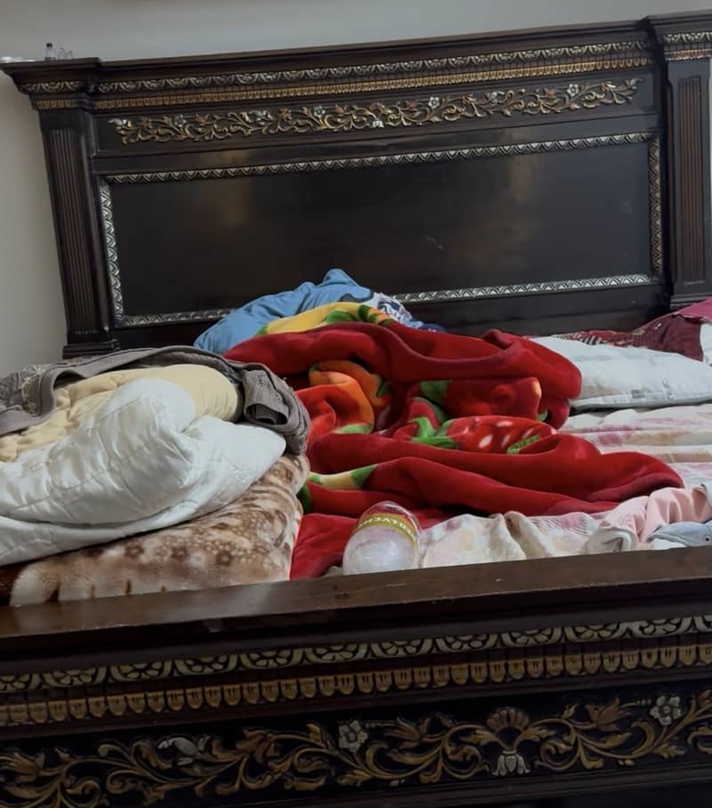 Bed , side tables,dressing 1