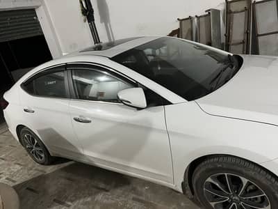Hyundai Elantra 2021