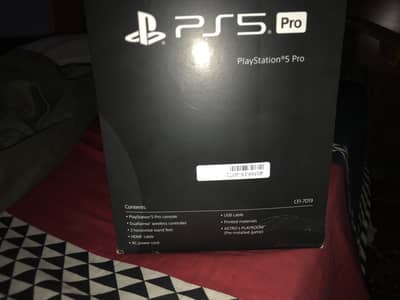 (Ps5 pro)1 tb extra ssd+ 1 extra controller in blue skin variant (USA)