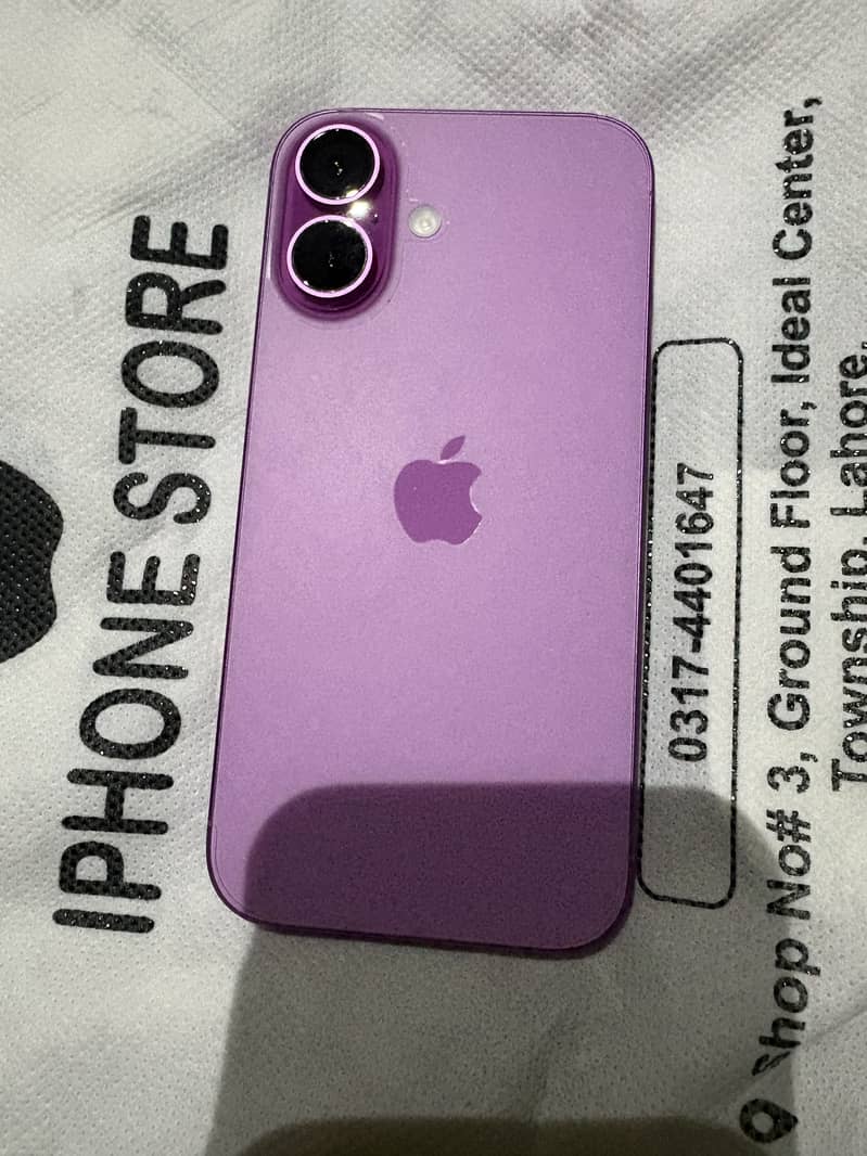 Apple iPhone 16 0