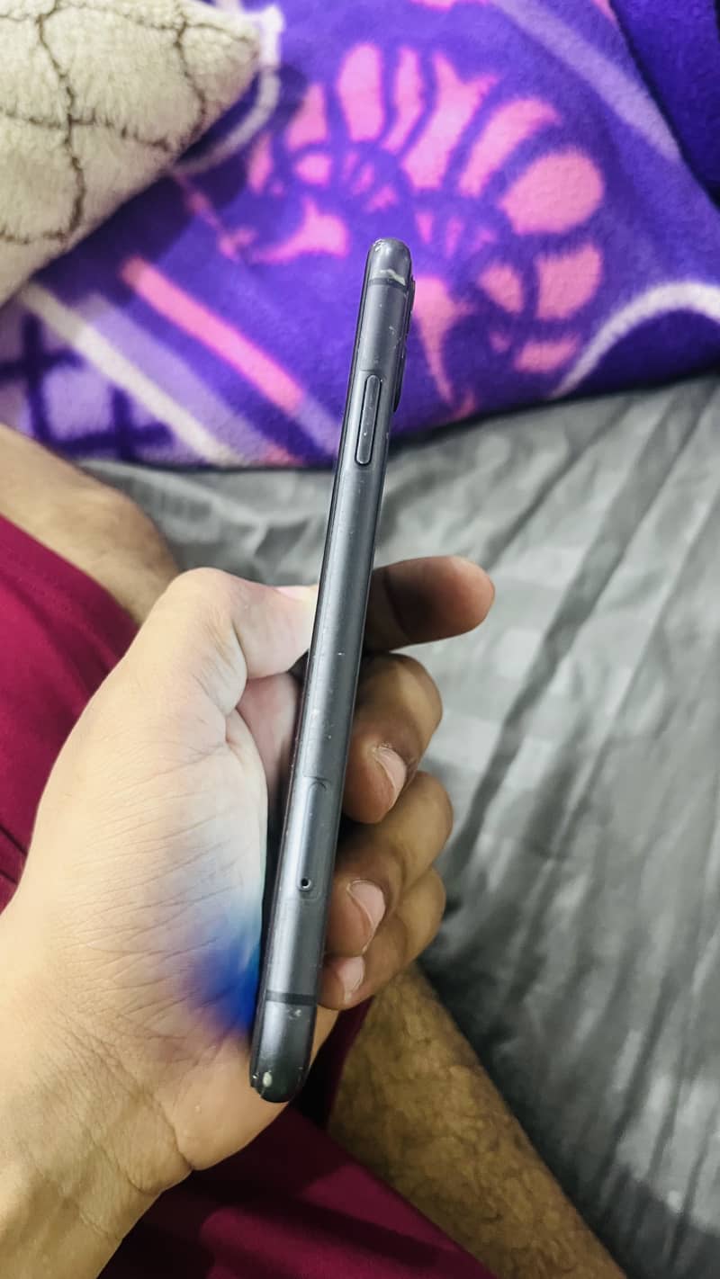 Apple iPhone 11 1