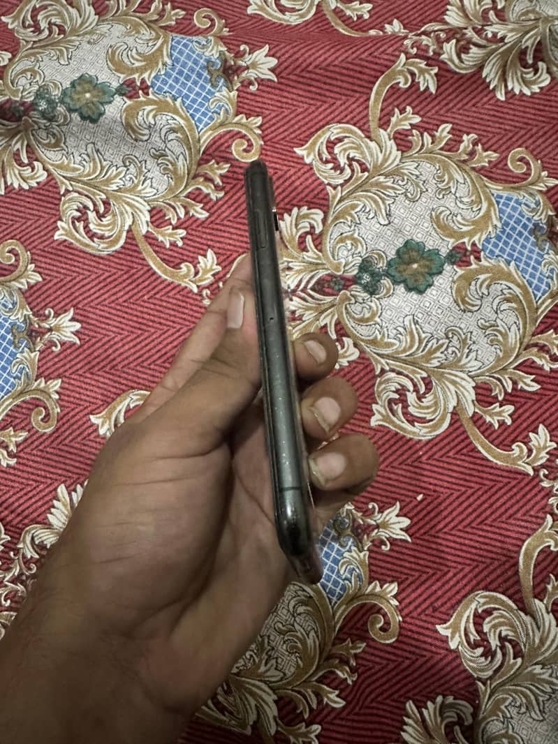 Apple iPhone X 2