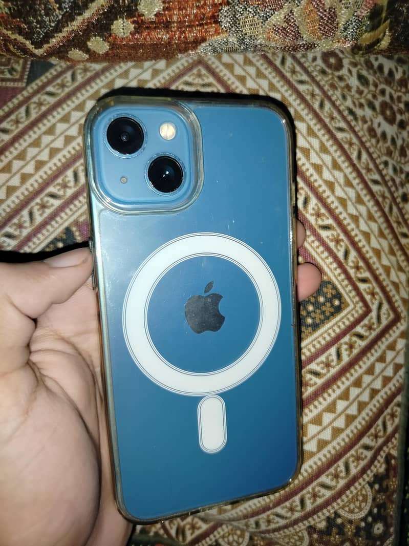 Apple iPhone 13 1