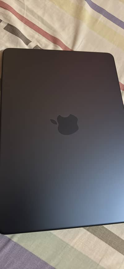 MacBook Neo 512 GB with Touch Id - Battery Health 100%