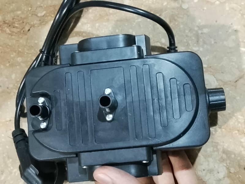 Gas compressor type pump machine 1