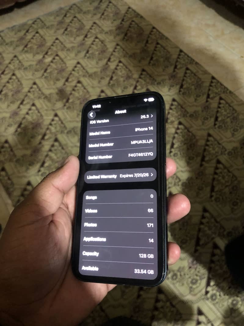 Apple iPhone 14 3