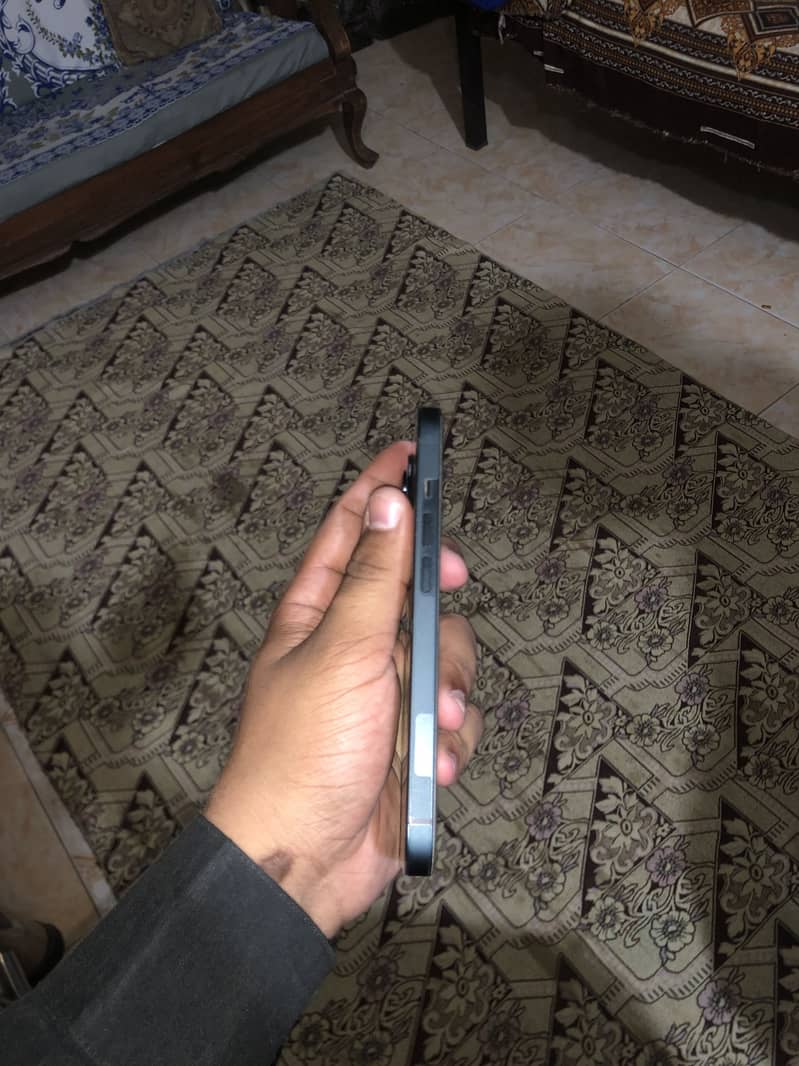Apple iPhone 14 5