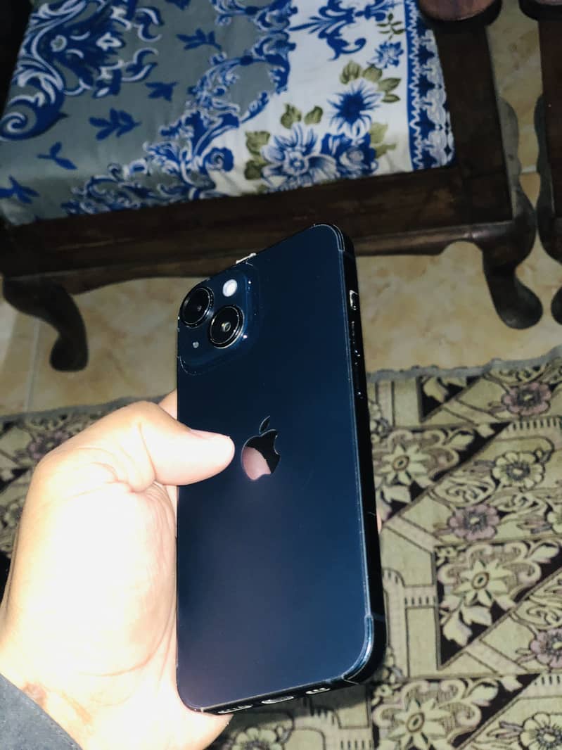 Apple iPhone 14 9