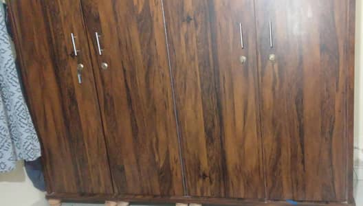 4 Door cupboard