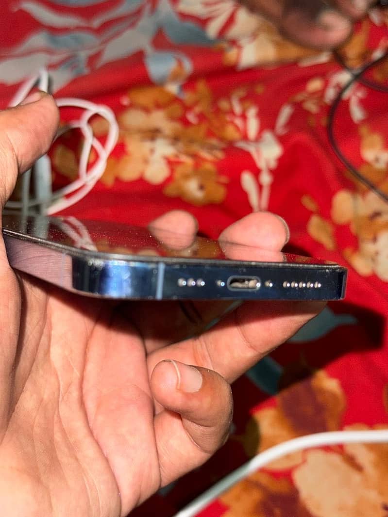 Apple iPhone 13 Pro 3