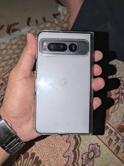 Google Pixel Fold One handed Used