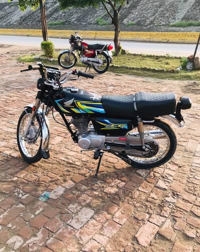 urgent sale in Lahore contact 03254886166