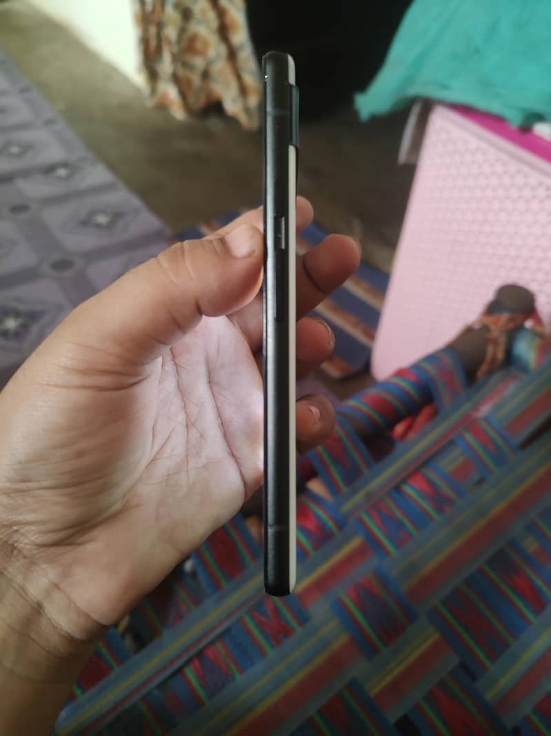 Google Pixel 6a 5