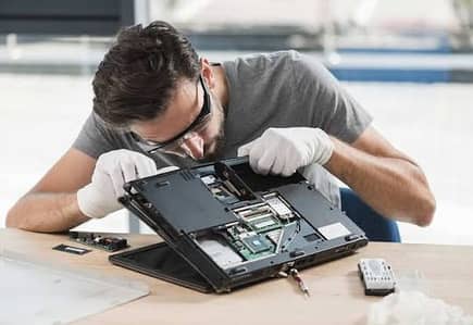 Laptop mechanic ki zaro0rat taramri chowk ISlamabd