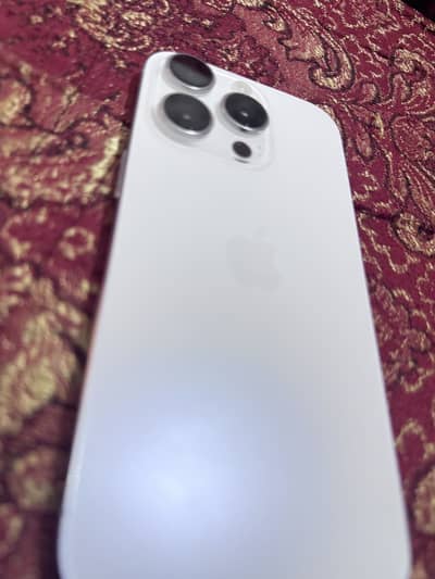 Apple iPhone 16 Pro