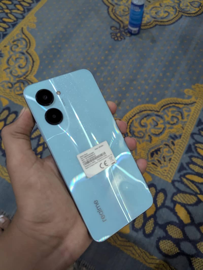 Realme C33 1