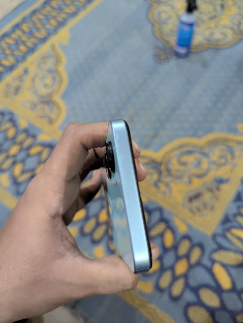 Realme C33 6