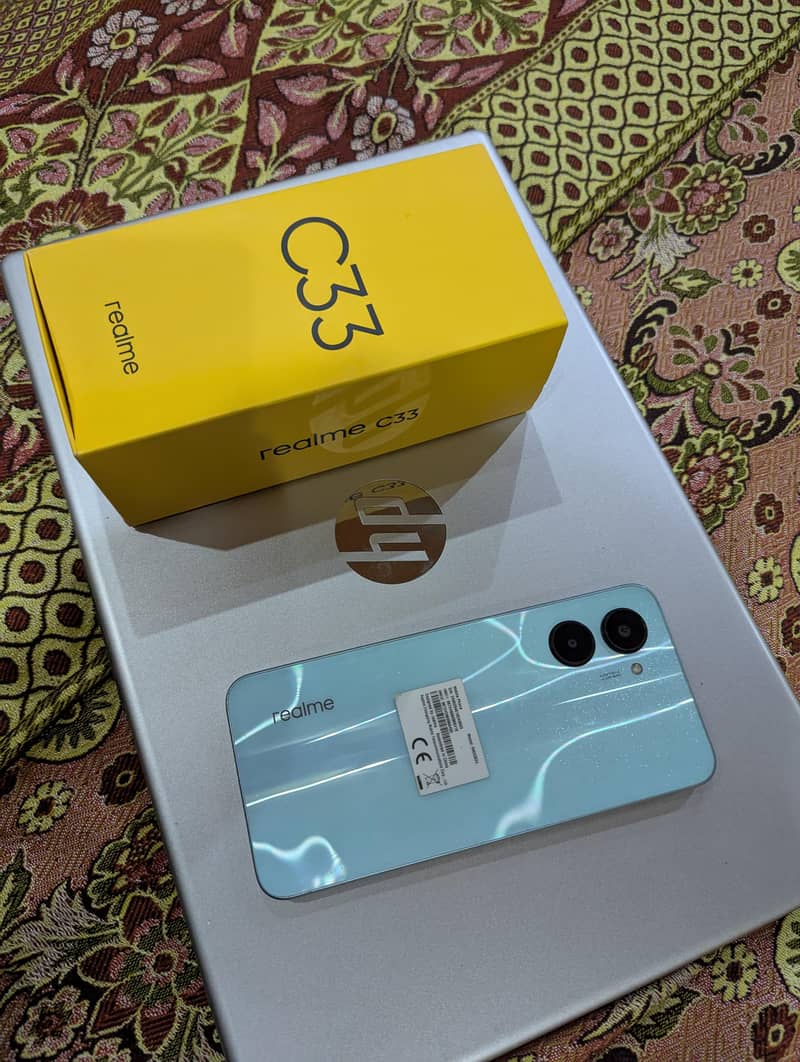 Realme C33 7