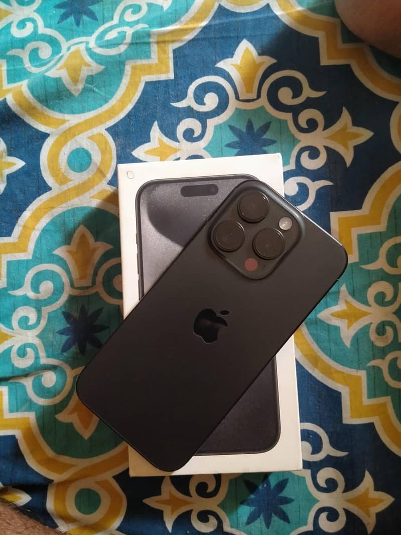 Apple iPhone 15 Pro 1
