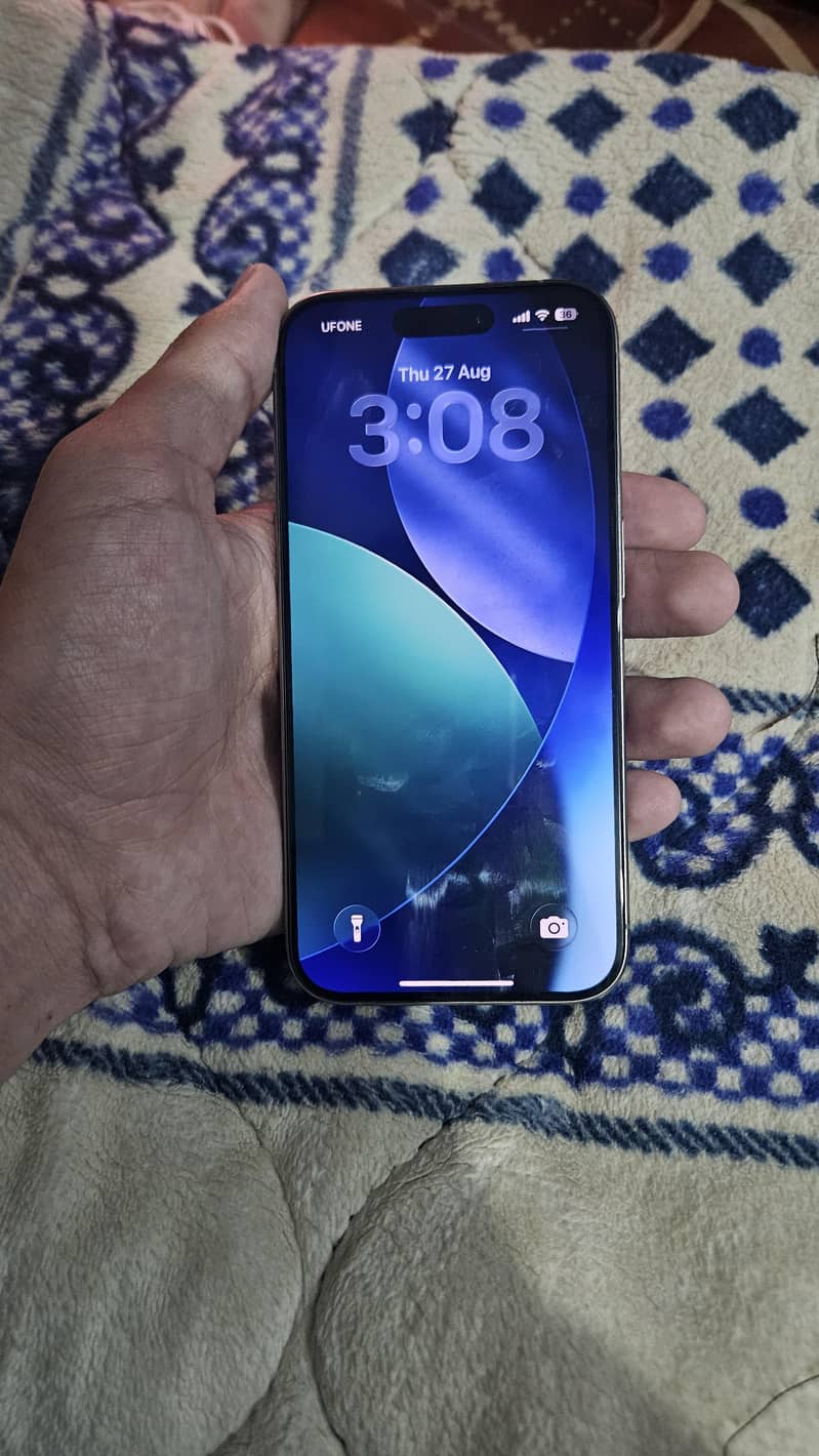 Apple iPhone 15 Pro 6