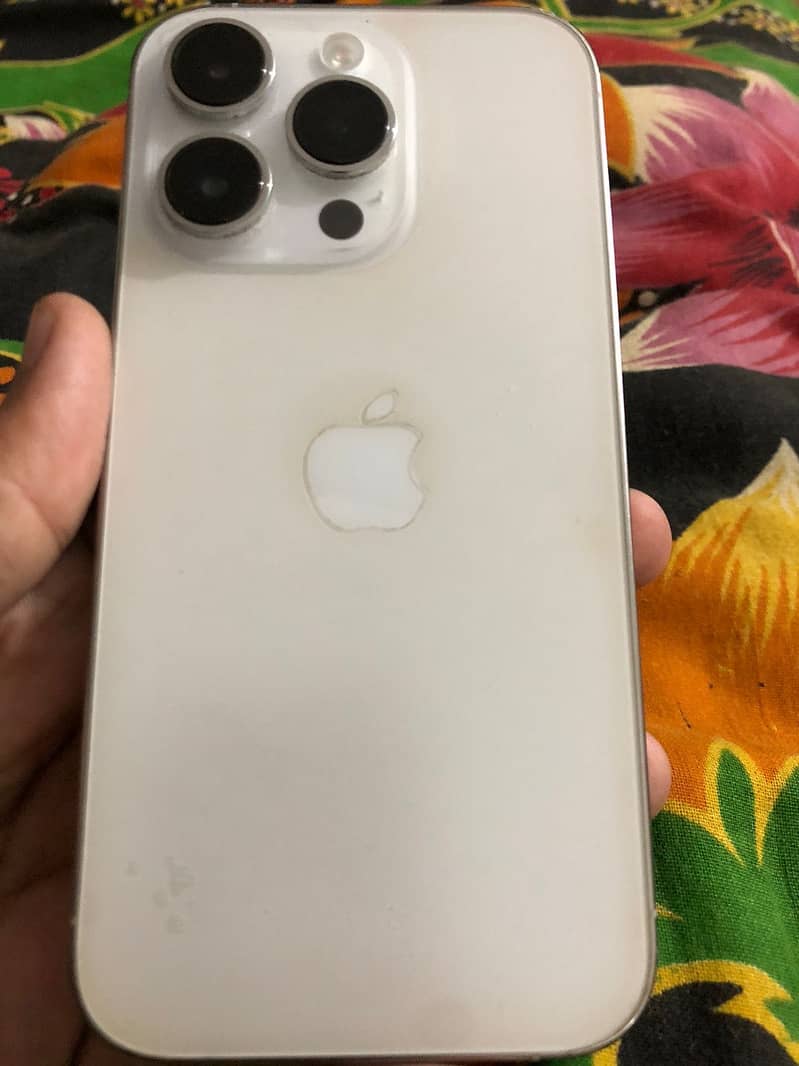Apple iPhone 14 Pro 0