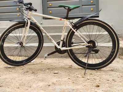 Canover (CAR-041-DC NERO) Road bike