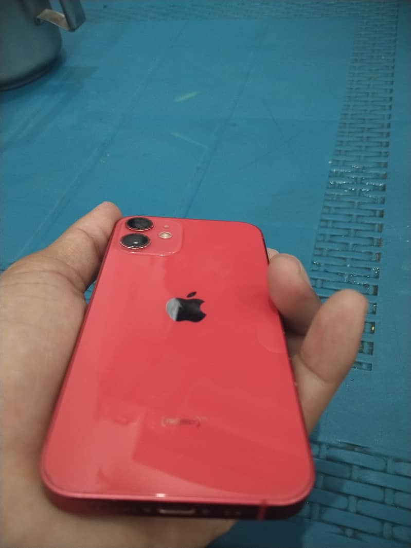 Apple iPhone 12 mini 1