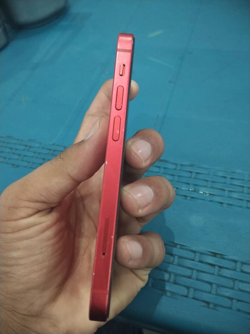 Apple iPhone 12 mini 4