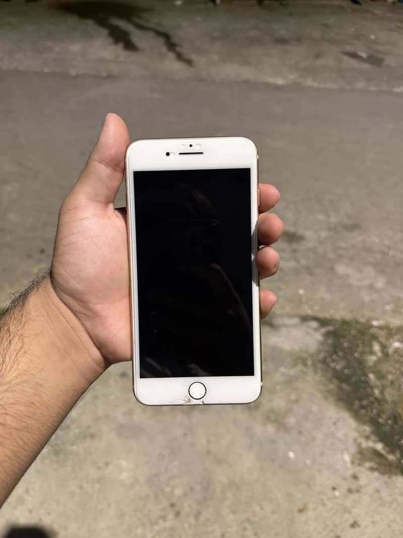 Apple iPhone 8 Plus 2