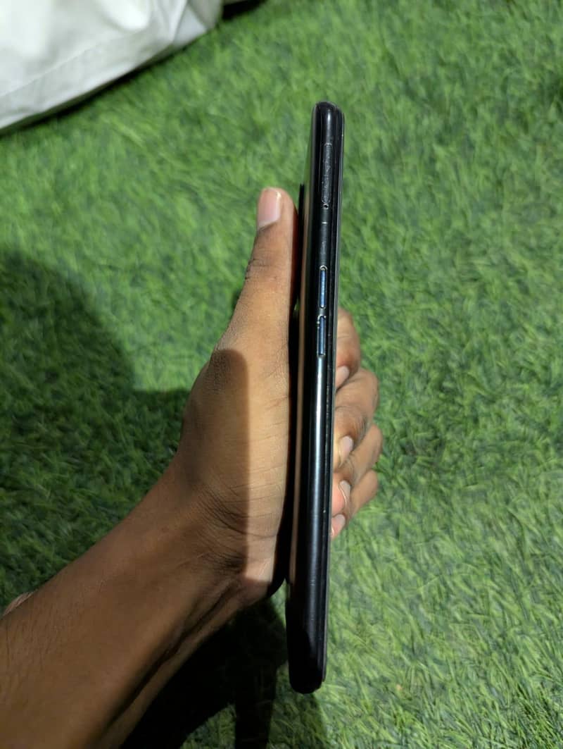 OPPO A76 3