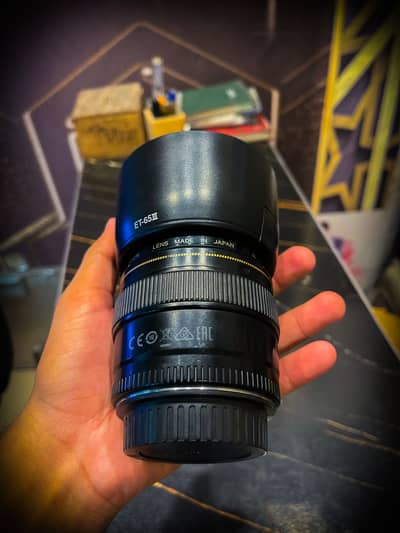 Canon 85mm 1.8 lense