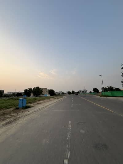 10 MARLA FACING PARK IDEAL LOCATION PLOT FOR SALE BAHRIA TOWN LAHORE