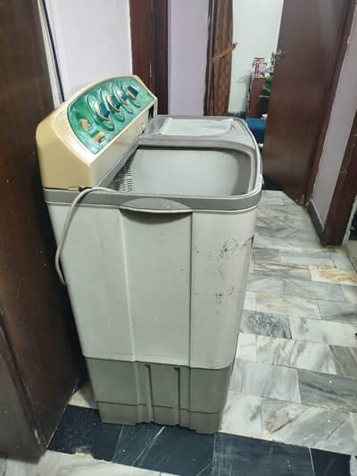 Super Asia's washing machine plus dryer