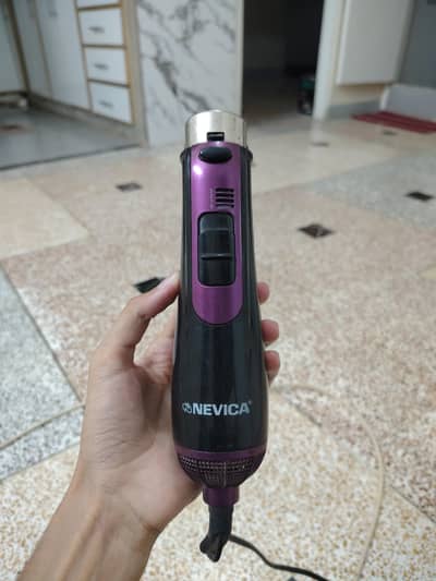 NEVICA HAIR DRYER OR STYLER