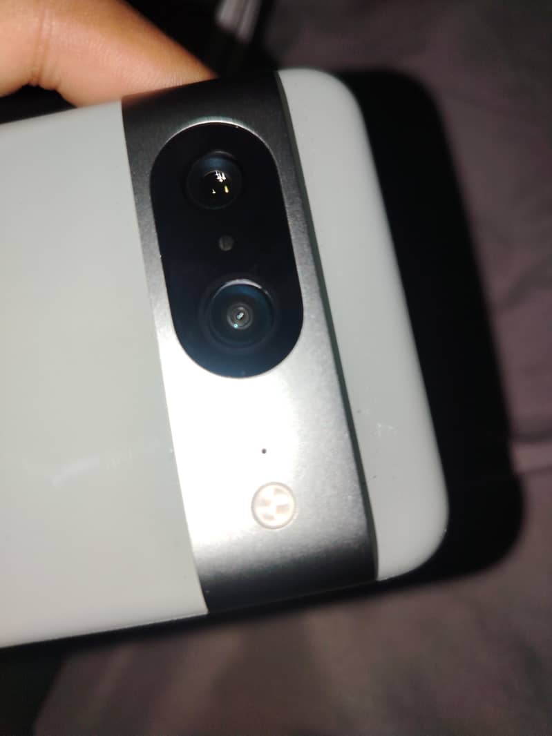 Google Pixel 8 1