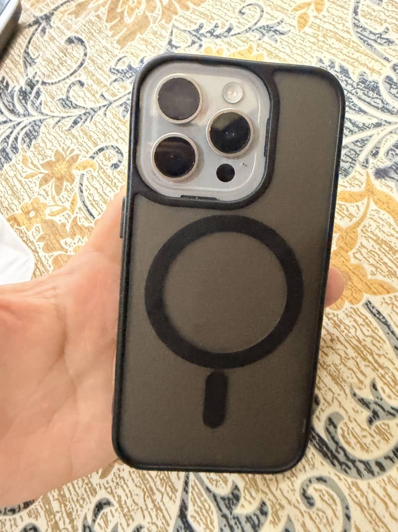 Apple iPhone 15 Pro 2