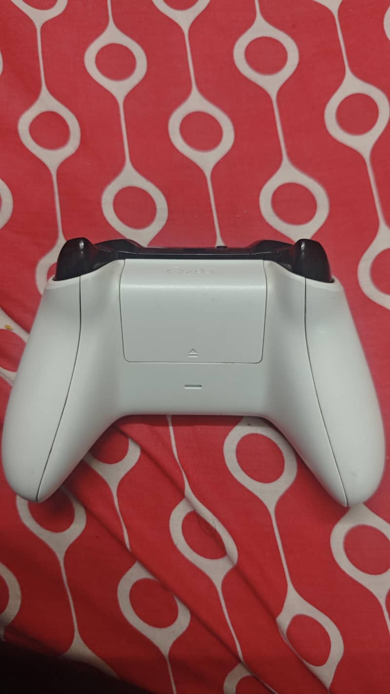 Xbox one controller 6