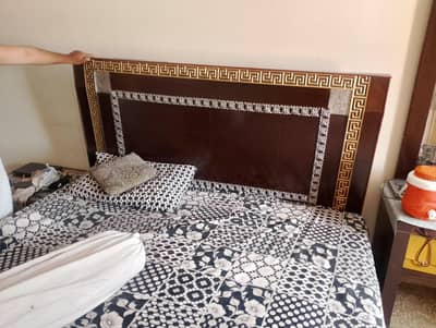 bed and dressing table