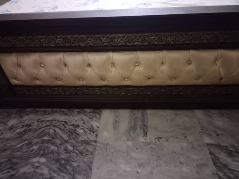 Poshish bed 2